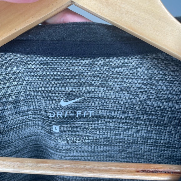 Nike Women's Charcoal Grey, White Swoosh Asymmetrical Hem Long Sleeve T-Shirt - Picture 4 of 6